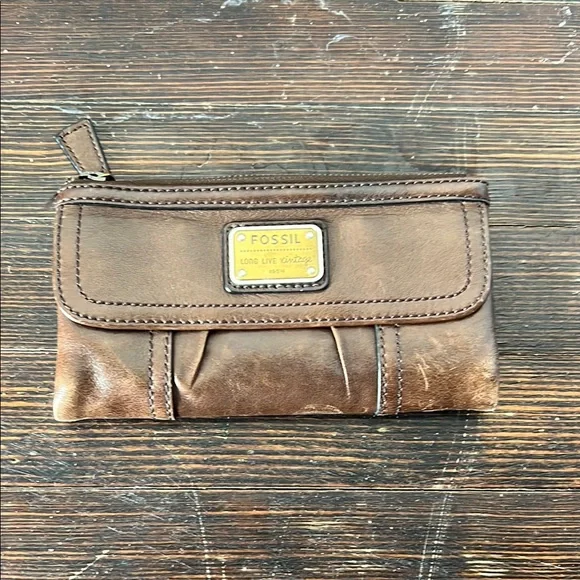 Fossil 1954 Long Live Vintage Leather Wallet - Picture 1 of 5